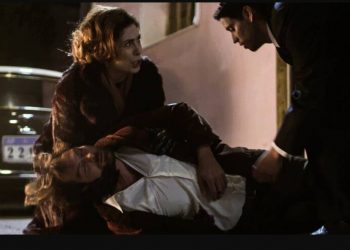 Άγριες Μέλισσες: Ο Κωνσταντής δίνει μάχη για τη ζωή του-Μεταφέρεται εσπευσμένα στο νοσοκομείο