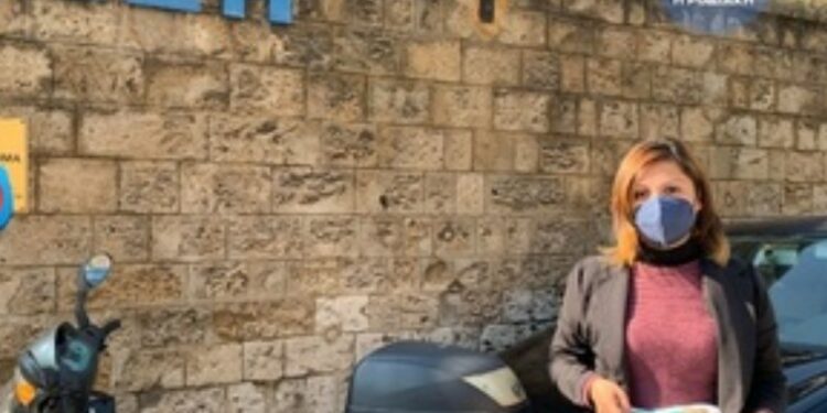 Χρεωμένοι ως τον λαιμό λόγω ΔΕΗ: 30χρονη κάνει απεργία πείνας – Από 900 στα 3.820 ευρώ ο λογαριασμός για ξενοδόχο