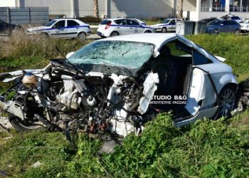 Νέα Τραγωδία: Ένας νεκρός και δύο Χαροπαλεύουν-Μετωπική σύγκρουση αυτοκινήτου με φορτηγό[photos]