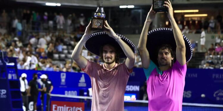 Alldaynews.gr Στέφανος Τσιτσιπάς και Λόπεθ κατέκτησαν το διπλό στο Ακαπούλκο (video)