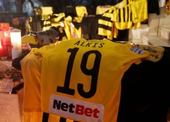 Συγκλονίζουν οι γονείς του Άλκη: Ο δολοφόνος του κουβαλάει πολύ βαρύτερο σταυρό από εμάς