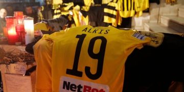 Alldaynews.gr Συγκλονίζουν οι γονείς του Άλκη: Ο δολοφόνος του κουβαλάει πολύ βαρύτερο σταυρό από εμάς