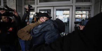 Alldaynews.gr EKTAKTO: Παραδόθηκε ο 12ος δράστης της δολοφονίας του Άλκη Καμπανού
