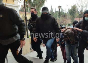 Κυψέλη: Στα δικαστήρια η μητέρα που σκότωσε τον 7χρονο γιο της και έκρυβε το πτώμα του – Το χρονικό της φρίκης