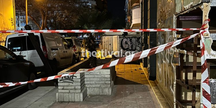 Alldaynews.gr Τραγωδία στη Θεσσαλονίκη: Συμπλοκή οπαδών – Ένας 19χρονος νεκρός (video)