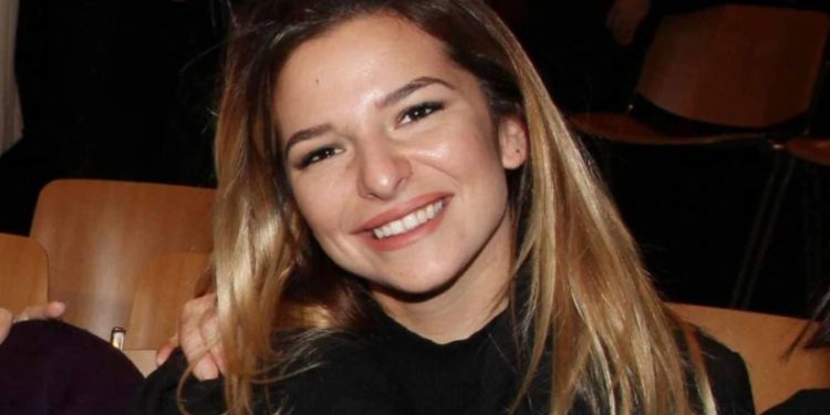 Alldaynews.gr Θρηνεί η Εριέττα Κούρκουλου: «Πήρες τη μεγαλύτερη αγάπη από κοντά μου»