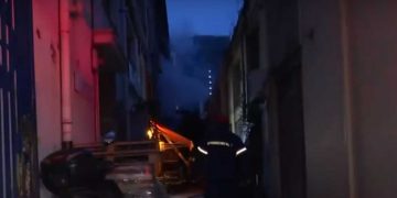 Alldaynews.gr Τραγωδία στον Πειραιά: Ένας νεκρός από τη φωτιά σε βιοτεχνία