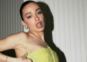 Ολόγυμνη στο μπάνιο της – Ασύλληπτη φωτογραφία της Ελένης Φουρέιρα