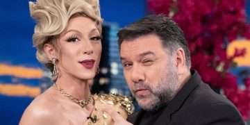 Alldaynews.gr Holly Grace: Στο σχολείο με έλεγαν «γυναικούλα» και τώρα βγαίνω στην ελληνική τηλεόραση μια γυναικάρα