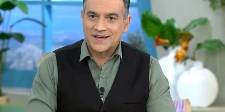 Alldaynews.gr Πολύ δύσκολες ώρες για τον Κρατερό Κατσούλη-Τι ανακοίνωσε