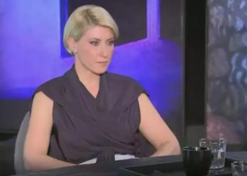 Αντιδρά η Σία Κοσιώνη: «Από το ένα αυτί μου μπαίνουν και από το άλλο μου βγαίνουν»