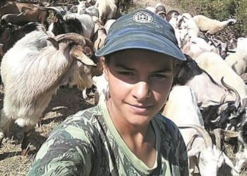 20χρονη Μαρία: «Βοσκοπούλα εγώ εγεννήθηκα, τα γίδια δεν τα αφήνω»[photo]