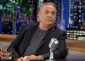 Ζαφείρης Μελάς: Στην Αθήνα δεν έκανα ούτε έναν φίλο…μου έχουν βγάλει πιστόλι, έχω φάει και χαστούκι”