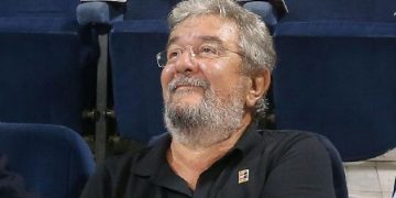 Alldaynews.gr Θλίψη στο ελληνικό μπάσκετ: Έφυγε από τη ζωή ο πρώην πρόεδρος του Άρη, Θεόφιλος Μητρούδης