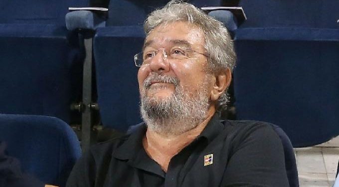 Alldaynews.gr Θλίψη στο ελληνικό μπάσκετ: Έφυγε από τη ζωή ο πρώην πρόεδρος του Άρη, Θεόφιλος Μητρούδης