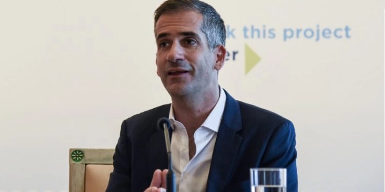 Μπακογιάννης: Εξωφρενικές οι αυξήσεις στους λογαριασμούς ενέργειας των νοικοκυριών