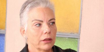 Alldaynews.gr Νανά Παλαιτσάκη: Μήνυση στον πρώην σύντροφό της για ενδοοικογενειακή βία