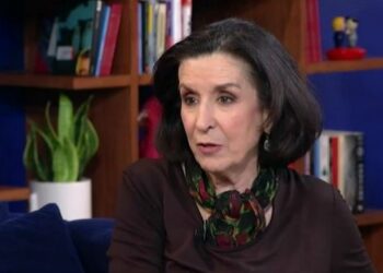 Νένα Μεντή: “Έπαιζα χαρτιά 24ωρα ολόκληρα, έβγαλα πολλά χρήματα”