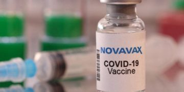 Alldaynews.gr Εμβόλιο Novavax: Οι διαφορές του με τα mRNA-Προσεχώς 500.000 δόσεις στην Ελλάδα