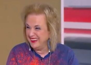 Ματίνα Παγώνη: Έφαγε σαλάτα- κόλλυβα και έγλυφε τα δάχτυλά της![photo]