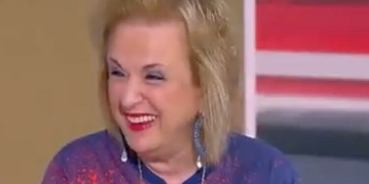 Ματίνα Παγώνη: Έφαγε σαλάτα- κόλλυβα και έγλυφε τα δάχτυλά της![photo]