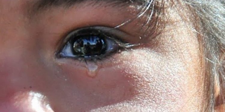 Alldaynews.gr Απίστευτη τραγωδία στην Ηλεία: 12χρονος έχασε και τους θετούς γονείς του μετά τους βιολογικούς – Ποιος θα το αναλάβει…