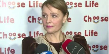 Νίκη Παλληκαράκη: Δεν έχω πει στη μητέρα μου ότι πέθανε ο πατέρας μου