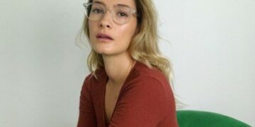 Alldaynews.gr Ισμήνη Παπαβλασοπούλου-Πόζαρε topless στο Μαλιμπού και “Έριξε” το instagram