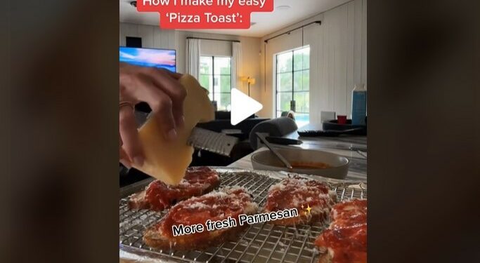 Alldaynews.gr Viral: Η πιο εύκολη πίτσα έχει γίνει η νέα τάση στο ΤikTok (video)