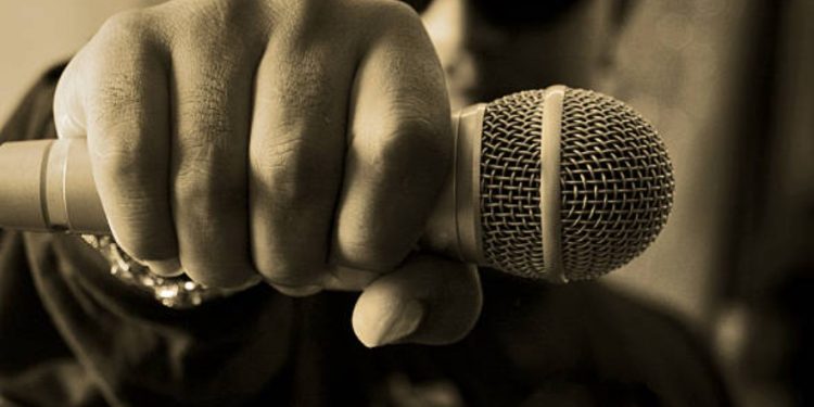 Νεκρός γνωστός ράπερ: Δολοφονήθηκε με σφαίρες στο κεφάλι και το πόδι