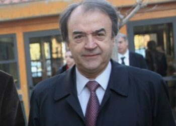 «Τσοβόλα, δώσ’ τα όλα» – Τι σήμαινε η φράση που είχε προκαλέσει σεισμό στις εκλογές του 1989[video]