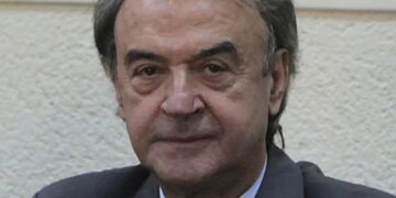 Alldaynews.gr Δύσκολες ώρες για τον Δημήτρη Τσοβόλα-Διασωληνωμένος δίνει μάχη για τη ζωή του