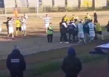 Άγριος ξυλοδαρμός ποδοσφαιριστών και προπονητή στο τοπικό Χαλκιδικής! (video)