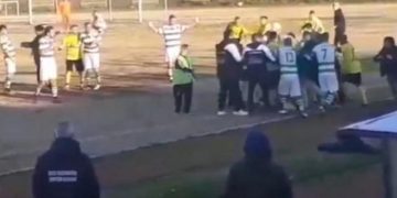 Άγριος ξυλοδαρμός ποδοσφαιριστών και προπονητή στο τοπικό Χαλκιδικής! (video)