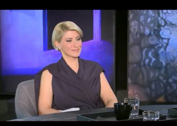 Σία Κοσιώνη: “Είναι απίστευτος ο Κώστας Μπακογιάννης, τέλειος”