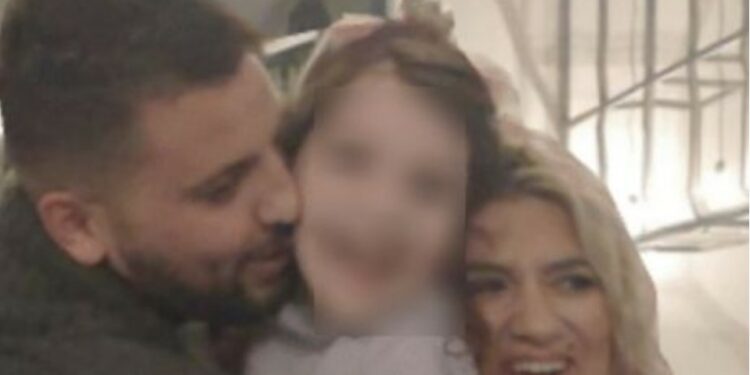 Alldaynews.gr Διαψεύδουν οι ιατροδικαστές την πληροφορία για εισπνοή τοξικού αερίου από τη Τζωρτζίνα – Τι λέει ο πατέρας