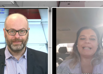 Πτολεμαΐδα: Γυναίκα θετική στον κορονοϊό γέννησε μέσα σε ένα ISOBOX – “Το ευχαριστώ είναι λίγο” (video)