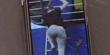 Βρέθηκε ζωντανός ένας από τους 12 αγνοούμενους – “Άκουγα και άλλες φωνές” – Πώς επιβίωσε στην κόλαση της φωτιάς[video]