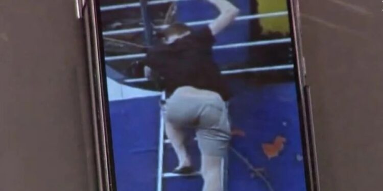 Βρέθηκε ζωντανός ένας από τους 12 αγνοούμενους – “Άκουγα και άλλες φωνές” – Πώς επιβίωσε στην κόλαση της φωτιάς[video]