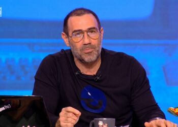 Ράδιο Αρβύλα: Ο διαφορετικός τρόπος έναρξης της εκπομπής! «Δεν θέλουμε να σας μαυρίσουμε την καρδιά»