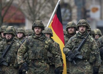 Μόσχα: «Εξωφρενική» η απόφαση της Γερμανίας να στείλει όπλα στην Ουκρανία – Οι ενέργειες της ΕΕ θα έχουν «σκληρή απάντηση»