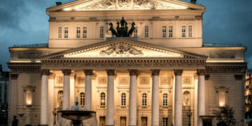 Alldaynews.gr Παραιτήθηκε ο διευθυντής του θεάτρου Μπολσόι – «Αντί να μας χρησιμοποιήσετε, για να ενώσουμε τα έθνη… εξοστρακιζόμαστε»