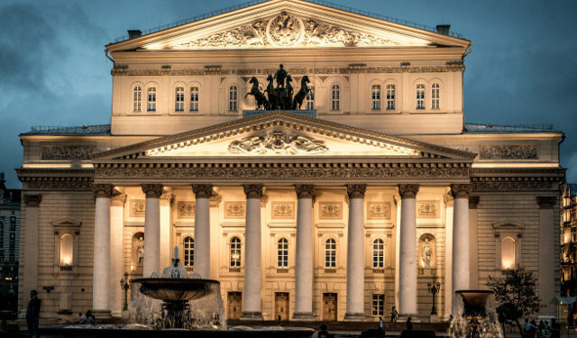 Alldaynews.gr Παραιτήθηκε ο διευθυντής του θεάτρου Μπολσόι – «Αντί να μας χρησιμοποιήσετε, για να ενώσουμε τα έθνη… εξοστρακιζόμαστε»