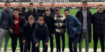 Alldaynews.gr Πρώην παίκτης του ΟΦΗ έφυγε από Ουκρανία, πήρε μαζί του 22 ποδοσφαιριστές και τους βρήκε ομάδα στην Ισπανία!