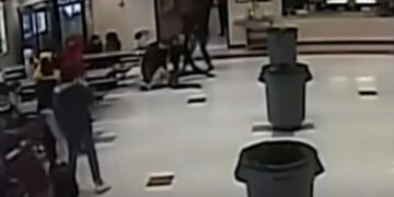 Alldaynews.gr Μανουσάκης για Γκλέτσο: «Μου είχε πει ότι θα σπάσει στον ξύλο όποιον του έλεγε για την τηλεοπτική γυναίκα του» (video)