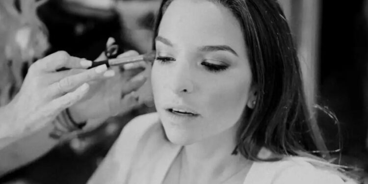 Alldaynews.gr Γέννησε η Εριέττα Κούρκουλου – Η πρώτη φωτογραφία του γιου της