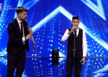 Ελλλάδα έχεις Ταλέντο: Ο 14χρονος τραγούδησε δημοτικά και κέρδισε golden buzzer-Συγκίνηση στο πλατό[video]