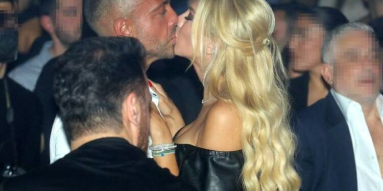 Σπυροπούλου-Σταθοκωστόπουλος: Σύντομα ο Γάμος-Φιλιά και χαμόγελα ευτυχίας