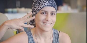 Alldaynews.gr «Αν είχα ακούσει τη γιατρό μου, σήμερα δεν θα ζούσα»- Η ιστορία μίας γυναίκας με καρκίνο που προκαλεί θυμό!