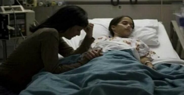 Alldaynews.gr Μια μάνα έχασε τον γιο της: Έπαθε ΣΟΚ όταν ανακάλυψε ένα διπλωμένο χαρτί σε μια τσέπη από τα παντελόνια του